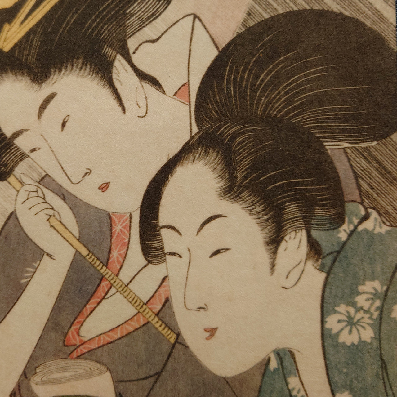 夜の雨に芸者と三味線箱を持つ女 / Geisha and Attendant on a Rainy Night
