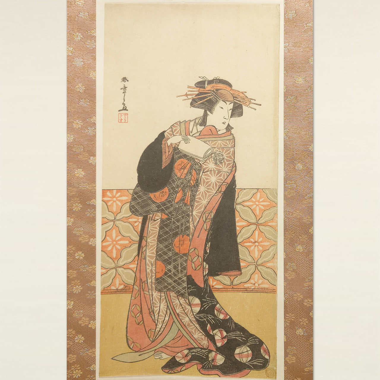 中村松江 Nakamura Riko as Richly Clad Courtesan Standing in a Room